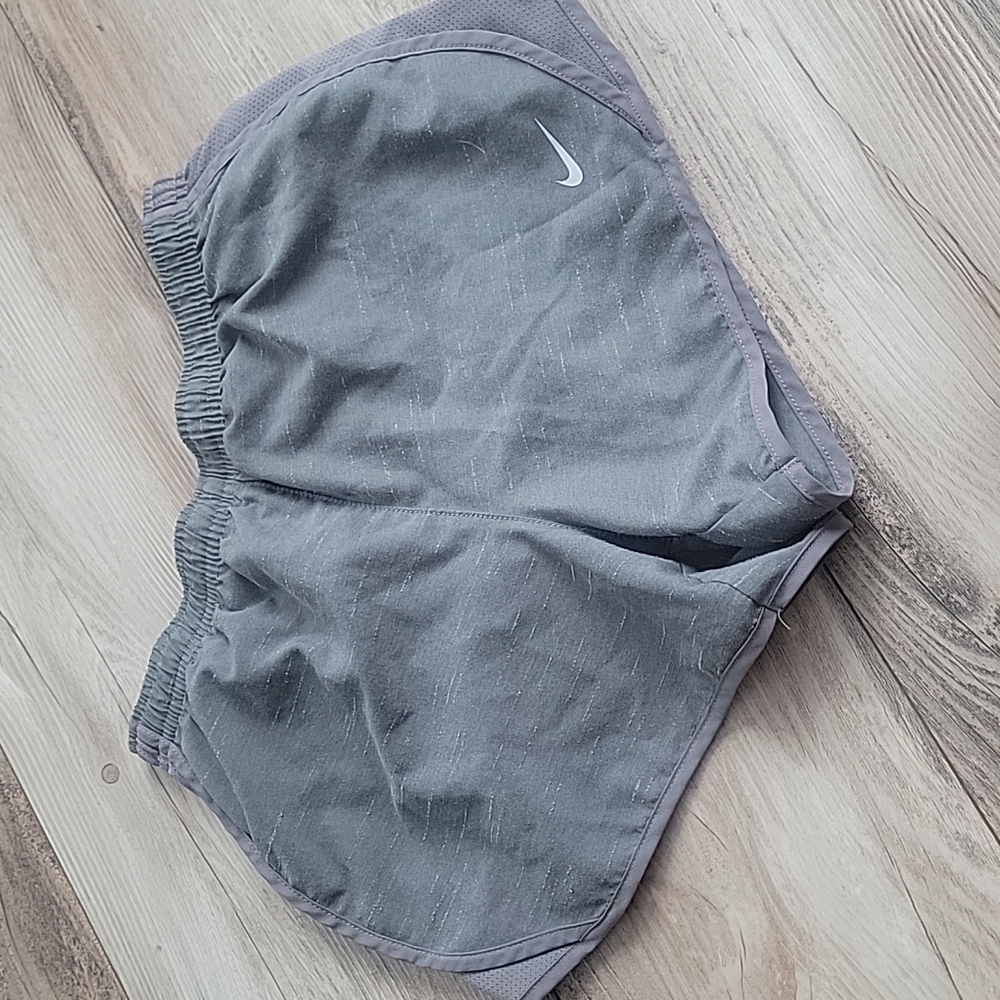 Girls nike shorts